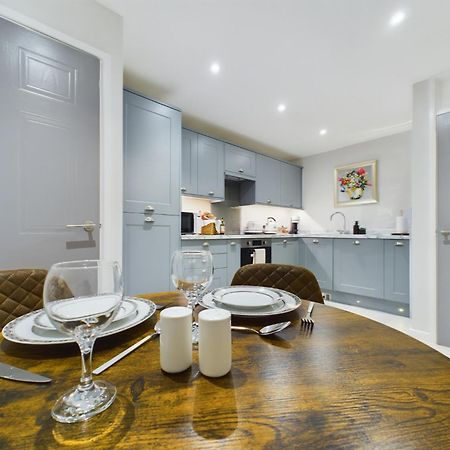 Appartamento Modern Duplex Central Free Parking Wi-Fi Cheltenham Esterno foto