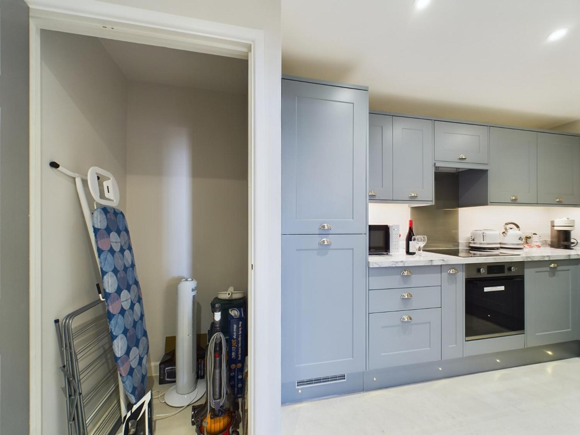 Appartamento Modern Duplex Central Free Parking Wi-Fi Cheltenham Esterno foto